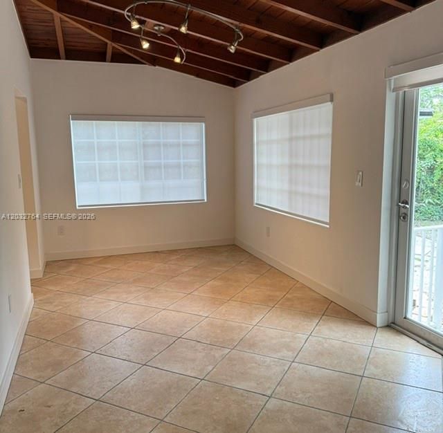 For Rent: $5,650 (2 beds, 2 baths, 1291 Square Feet)