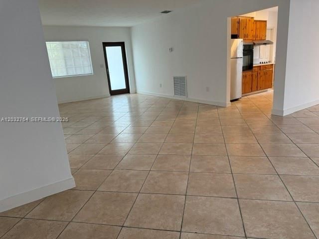 For Rent: $5,650 (2 beds, 2 baths, 1291 Square Feet)
