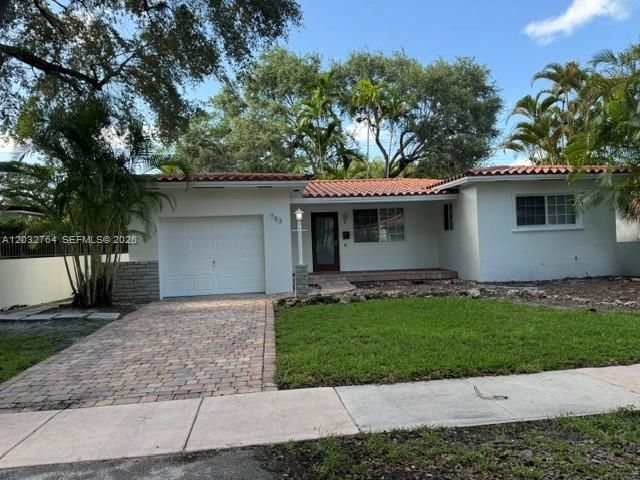 For Rent: $5,650 (2 beds, 2 baths, 1291 Square Feet)