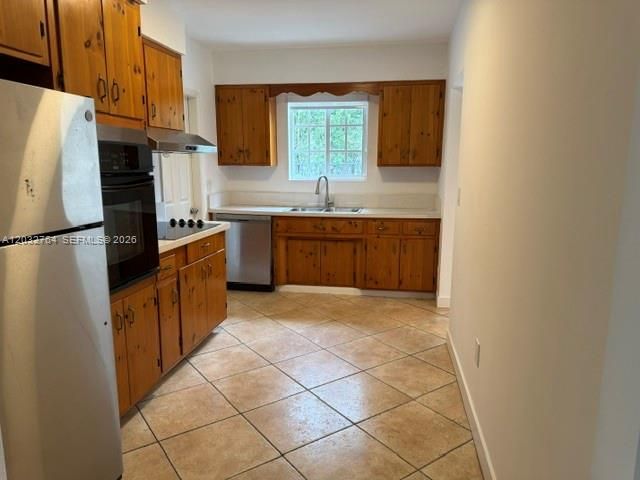 For Rent: $5,650 (2 beds, 2 baths, 1291 Square Feet)