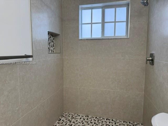 For Rent: $5,650 (2 beds, 2 baths, 1291 Square Feet)