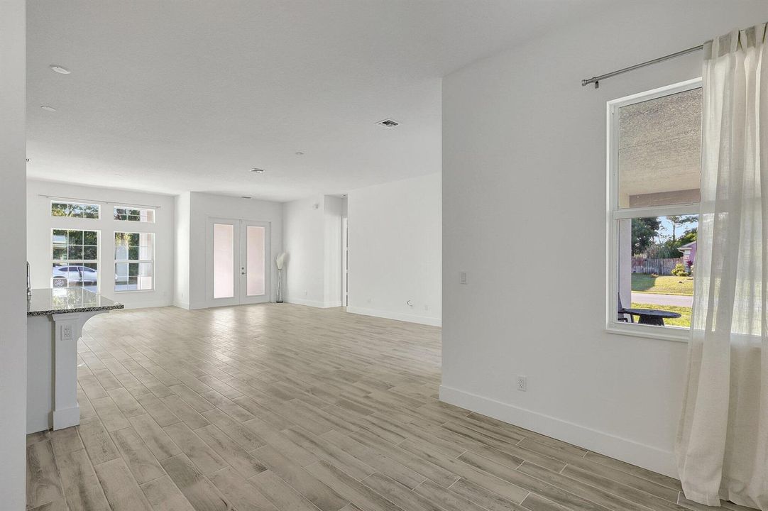 12-web-or-mls-5P1A6607