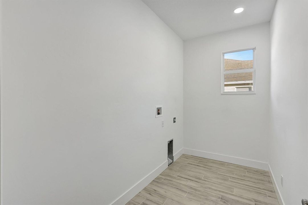 21-web-or-mls-5P1A6667