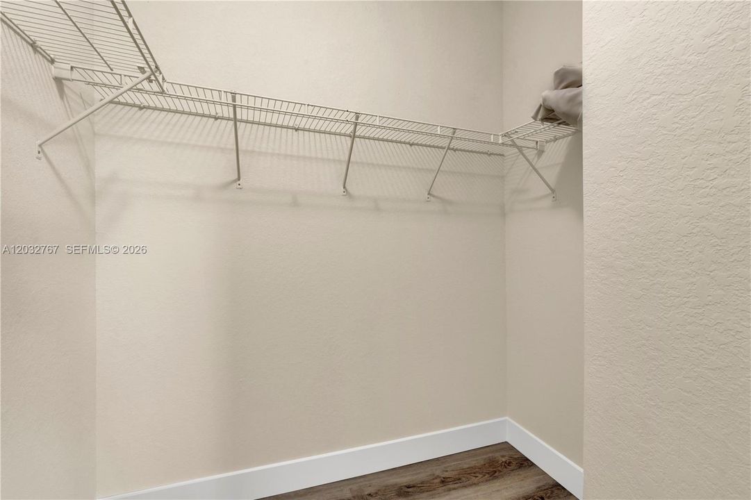 For Rent: $2,800 (3 beds, 2 baths, 1335 Square Feet)