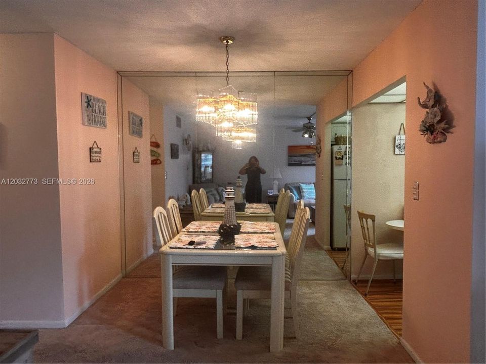 For Sale: $139,900 (1 beds, 1 baths, 786 Square Feet)