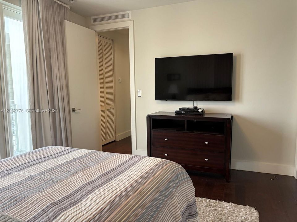 En Venta: $1,800,000 (5 camas, 5 baños, 3690 Pies cuadrados)