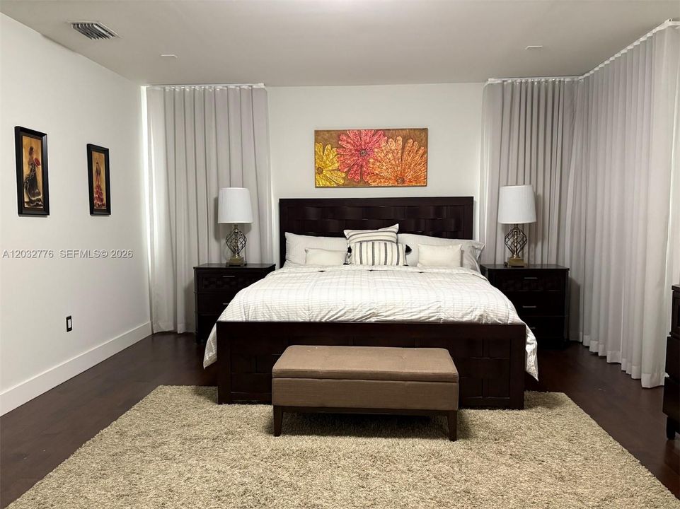 En Venta: $1,800,000 (5 camas, 5 baños, 3690 Pies cuadrados)