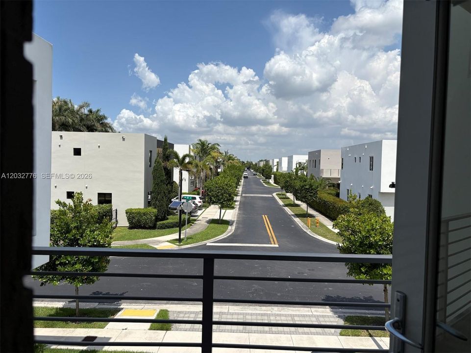 En Venta: $1,800,000 (5 camas, 5 baños, 3690 Pies cuadrados)