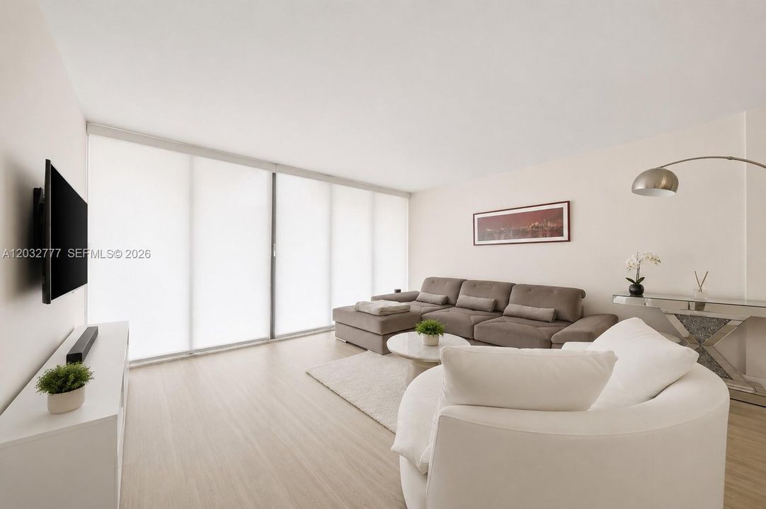Active With Contract: $2,650 (2 beds, 2 baths, 1242 Square Feet)