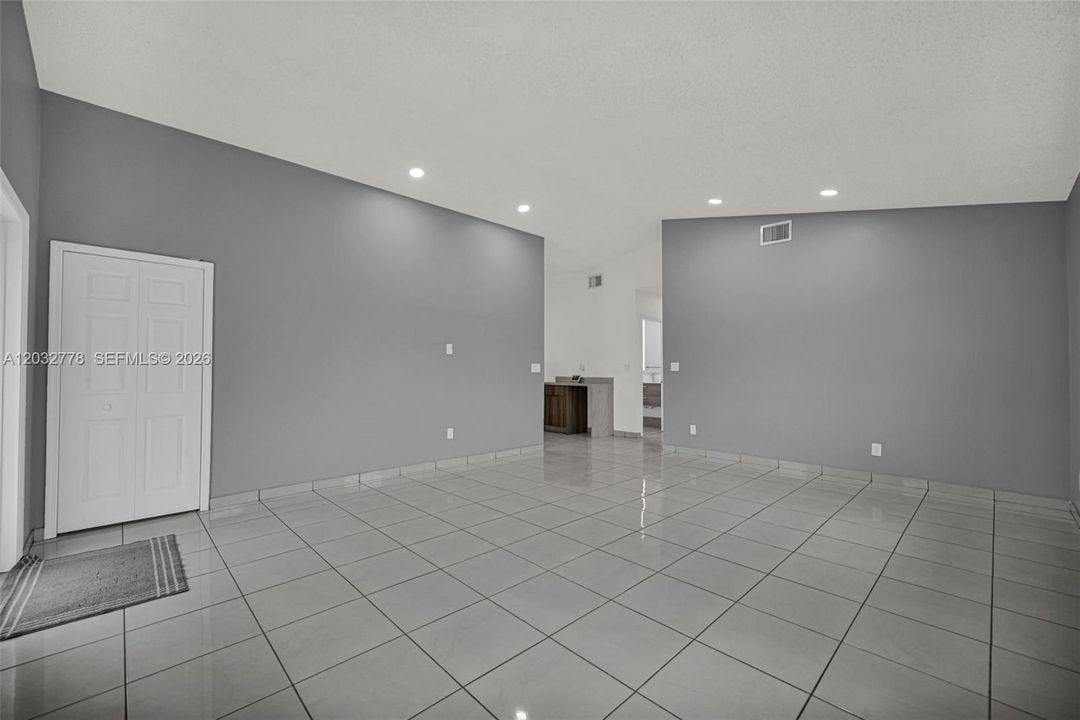 For Sale: $699,000 (3 beds, 2 baths, 1350 Square Feet)