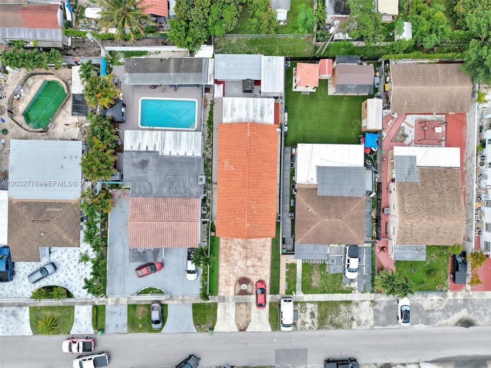For Sale: $699,000 (3 beds, 2 baths, 1350 Square Feet)