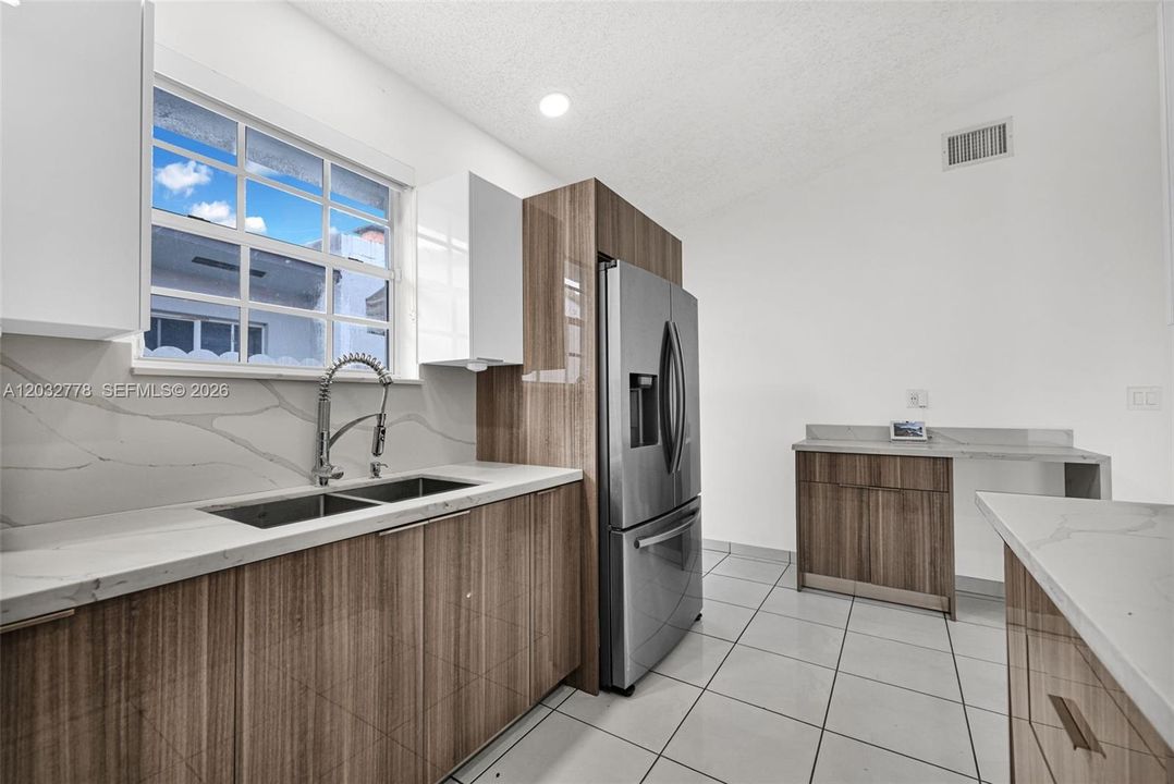 For Sale: $699,000 (3 beds, 2 baths, 1350 Square Feet)