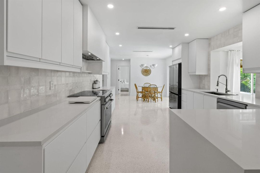 3315NE31stAve(25)