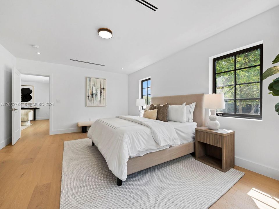 For Sale: $2,292,000 (4 beds, 3 baths, 2237 Square Feet)