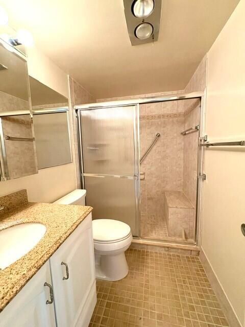 Full Bath with Shower with seat