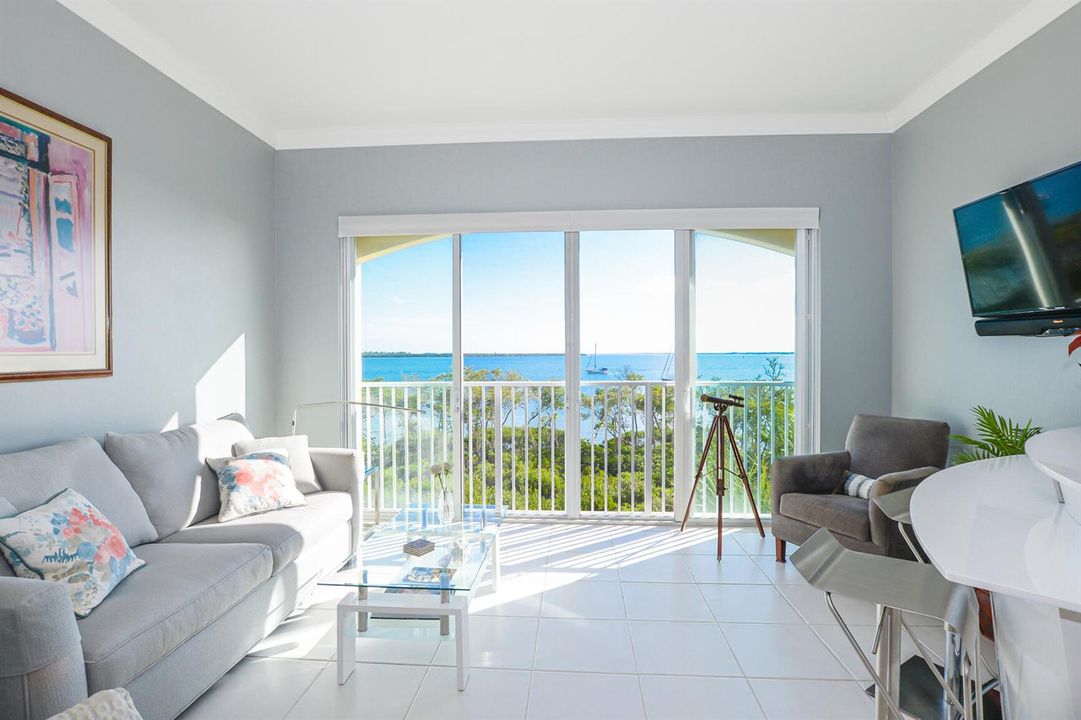Florida Room (2)