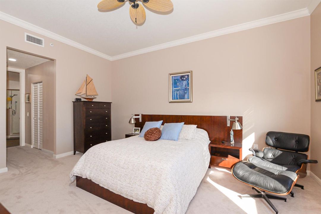 Master Bedroom2