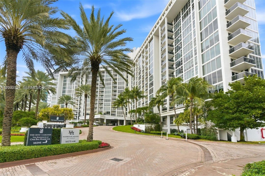 For Rent: $7,000 (2 beds, 2 baths, 1056 Square Feet)