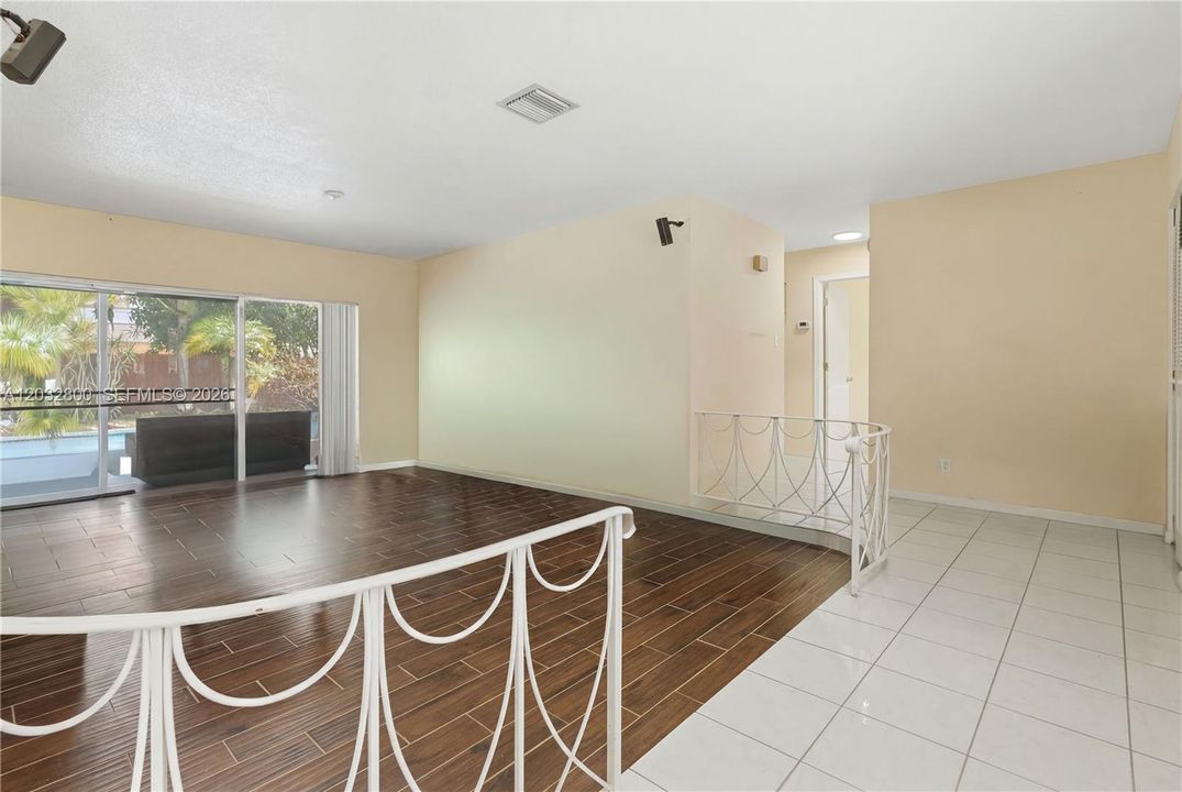 En Venta: $629,000 (3 camas, 2 baños, 1724 Pies cuadrados)