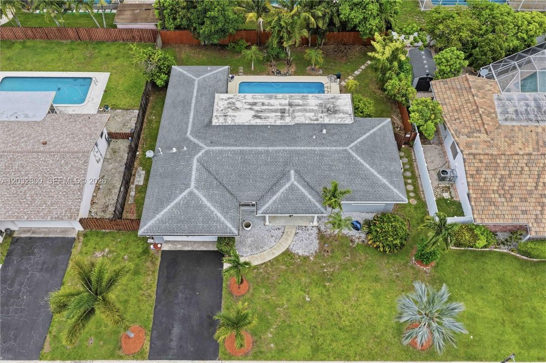 En Venta: $629,000 (3 camas, 2 baños, 1724 Pies cuadrados)
