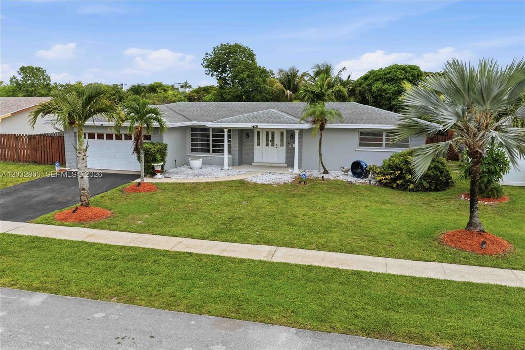 En Venta: $629,000 (3 camas, 2 baños, 1724 Pies cuadrados)