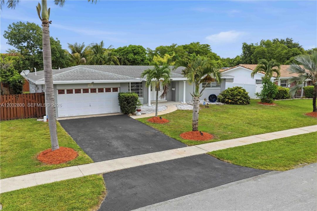 En Venta: $629,000 (3 camas, 2 baños, 1724 Pies cuadrados)