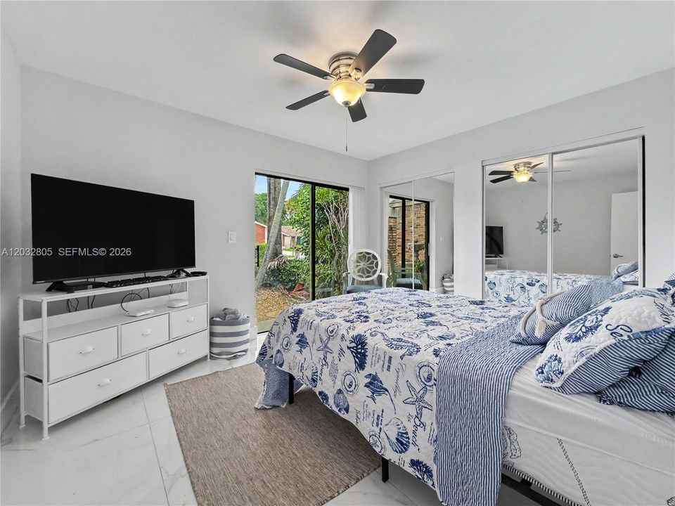 For Sale: $625,000 (2 beds, 2 baths, 1175 Square Feet)