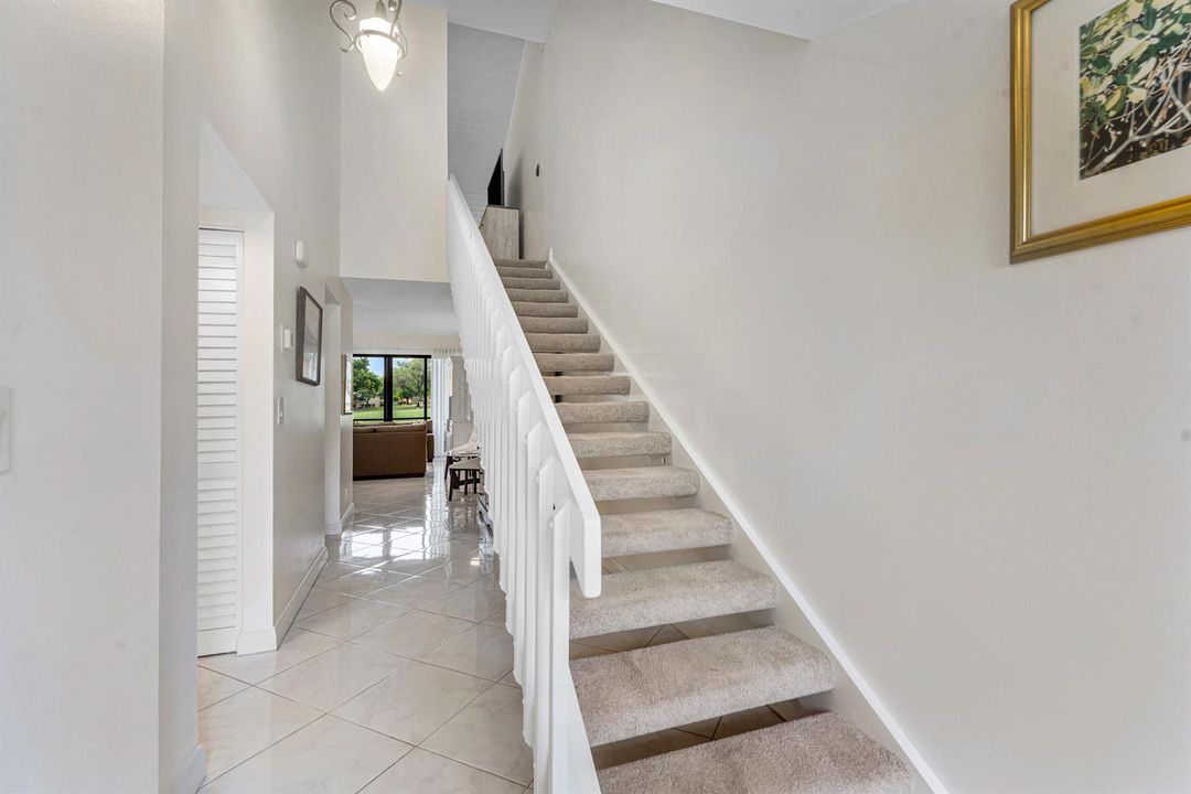 007-301OldMeadowWay-PalmBeachGardens-FL-