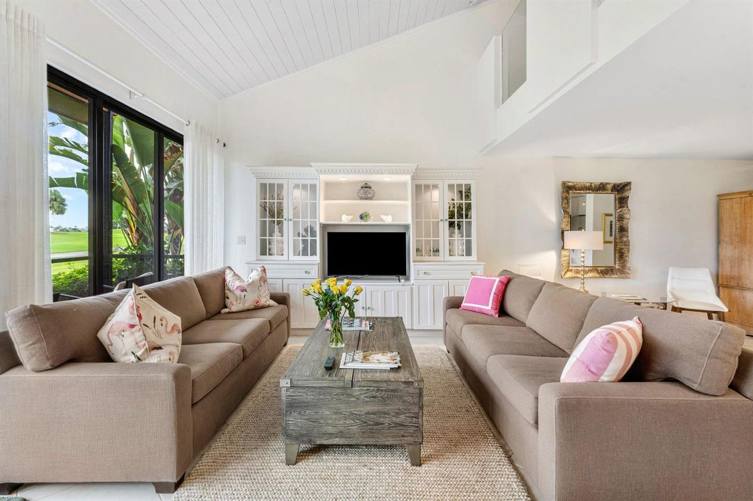 015-301OldMeadowWay-PalmBeachGardens-FL-