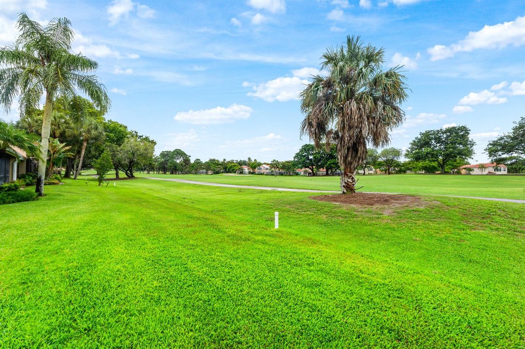 032-301OldMeadowWay-PalmBeachGardens-FL-