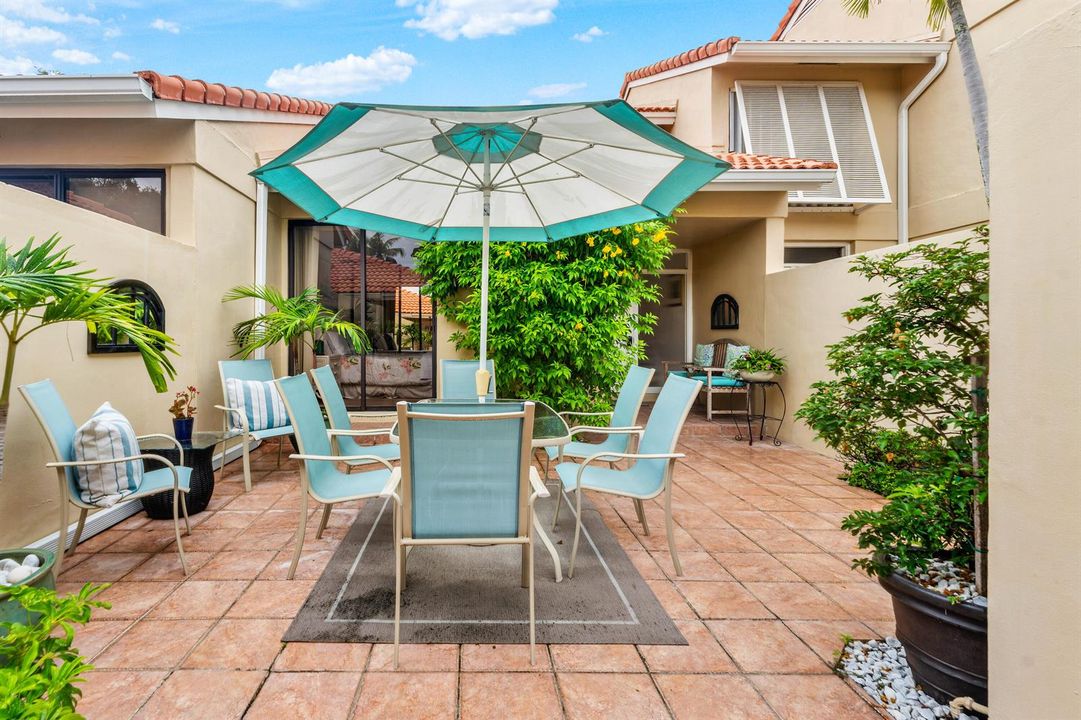 006-301OldMeadowWay-PalmBeachGardens-FL-