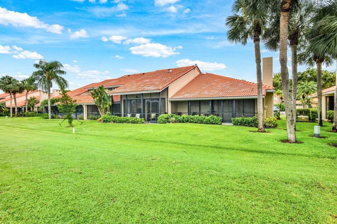 028-301OldMeadowWay-PalmBeachGardens-FL-