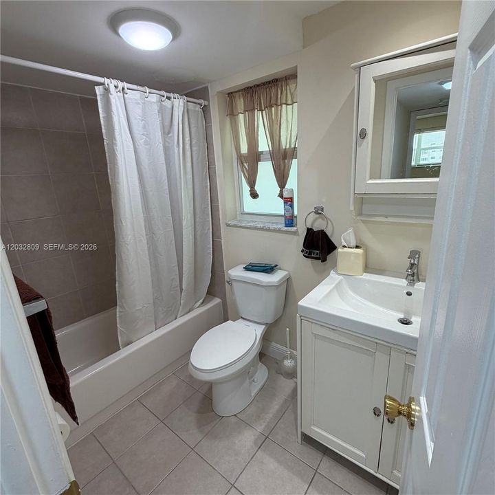 For Sale: $75,999 (1 beds, 1 baths, 640 Square Feet)