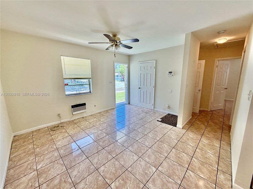 For Rent: $1,500 (1 beds, 1 baths, 5458 Square Feet)