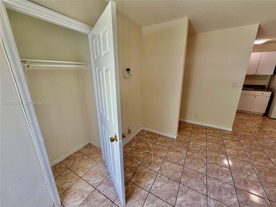 For Rent: $1,500 (1 beds, 1 baths, 5458 Square Feet)