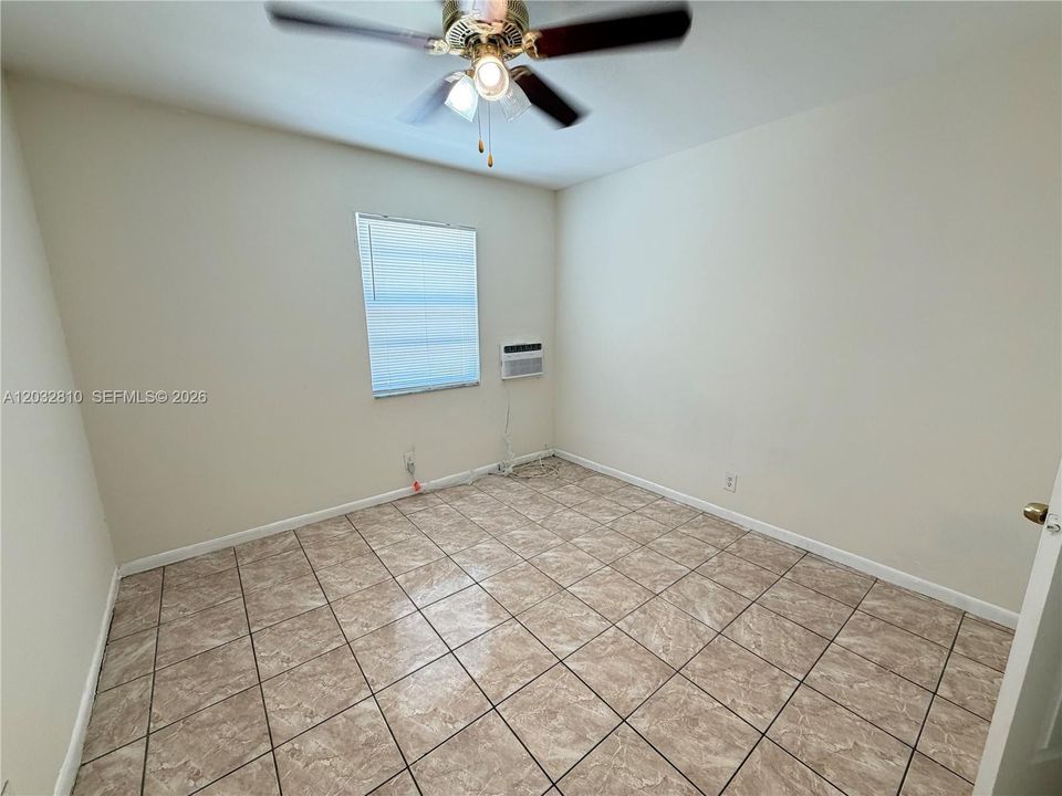 For Rent: $1,500 (1 beds, 1 baths, 5458 Square Feet)