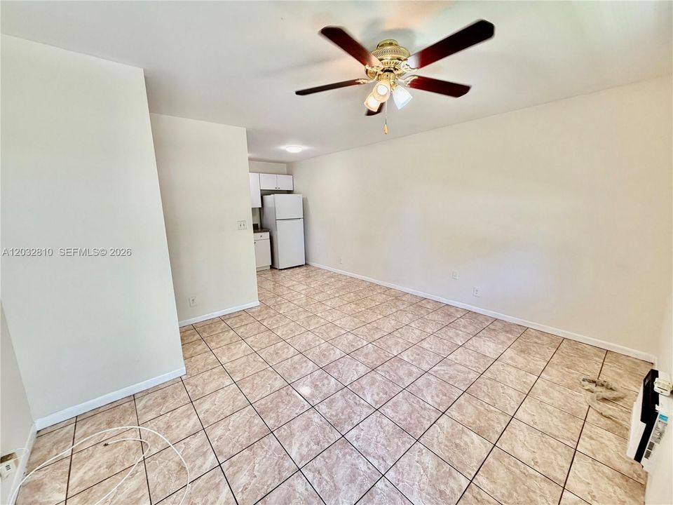 For Rent: $1,500 (1 beds, 1 baths, 5458 Square Feet)