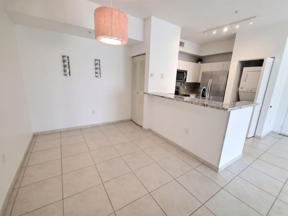 Dining/Kitchen