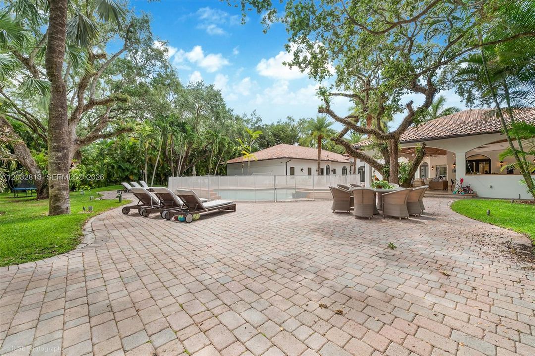 For Rent: $33,500 (6 beds, 6 baths, 7646 Square Feet)