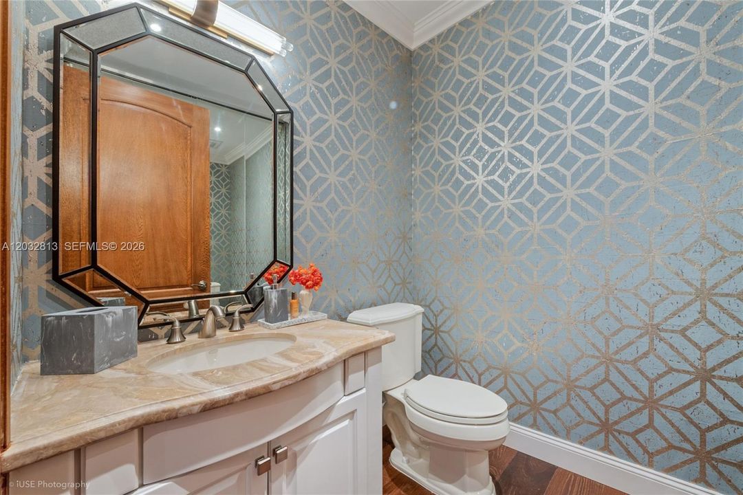 For Rent: $33,500 (6 beds, 6 baths, 7646 Square Feet)