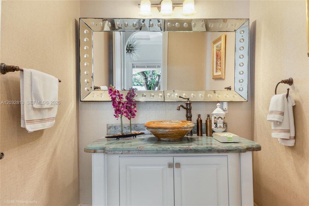 For Rent: $33,500 (6 beds, 6 baths, 7646 Square Feet)