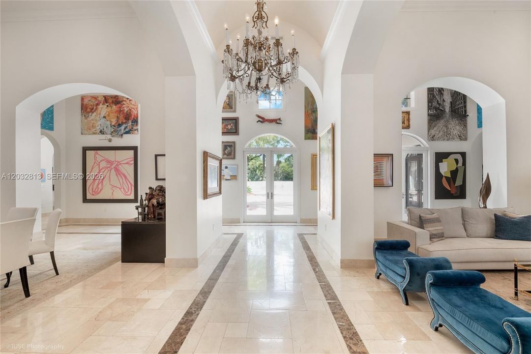 For Rent: $33,500 (6 beds, 6 baths, 7646 Square Feet)