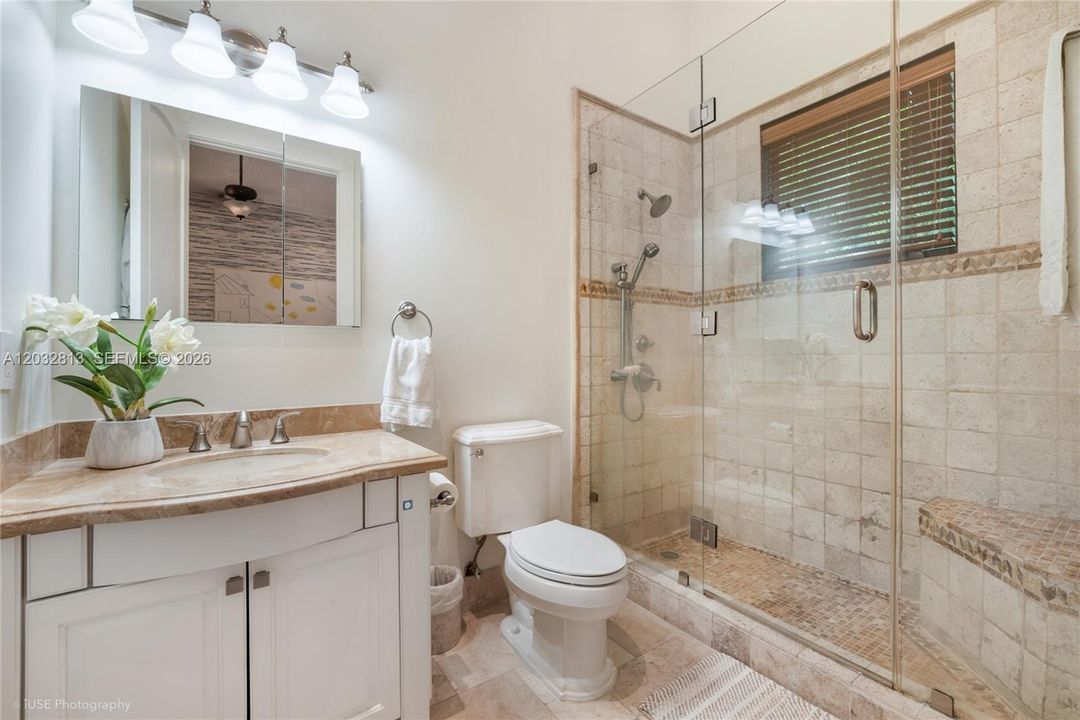 For Rent: $33,500 (6 beds, 6 baths, 7646 Square Feet)