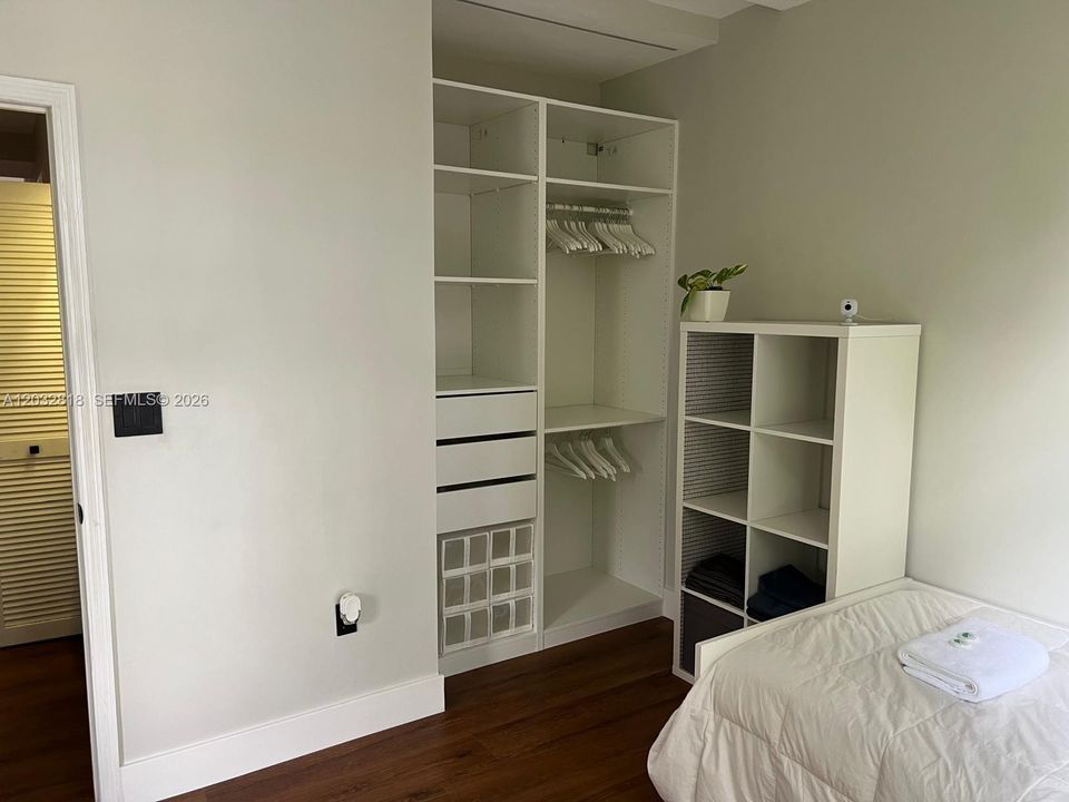 For Rent: $2,950 (2 beds, 2 baths, 1230 Square Feet)