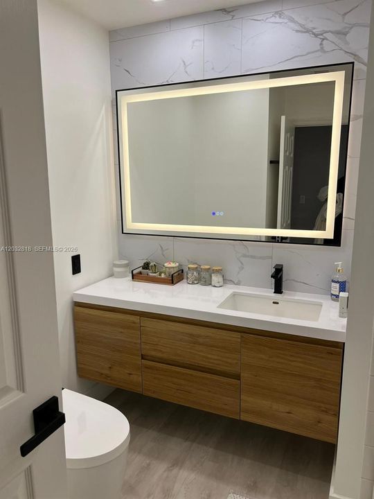 For Rent: $2,950 (2 beds, 2 baths, 1230 Square Feet)