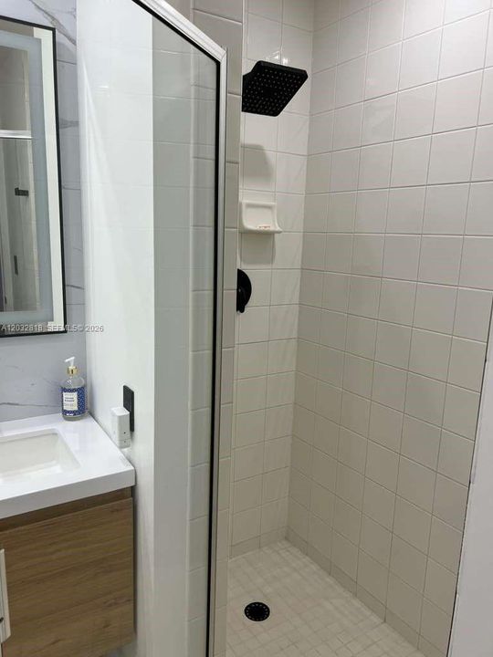 For Rent: $2,950 (2 beds, 2 baths, 1230 Square Feet)