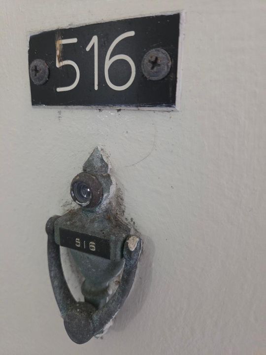 2701 RIVERSIDE 516B. FRONT DOOR