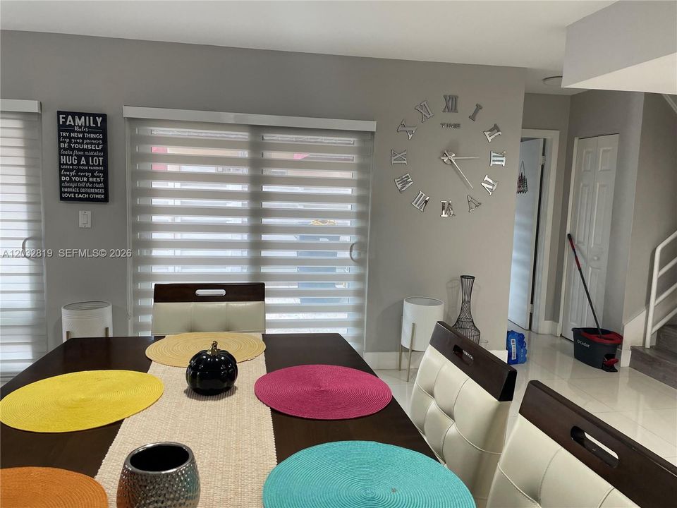 For Sale: $475,000 (3 beds, 2 baths, 1592 Square Feet)