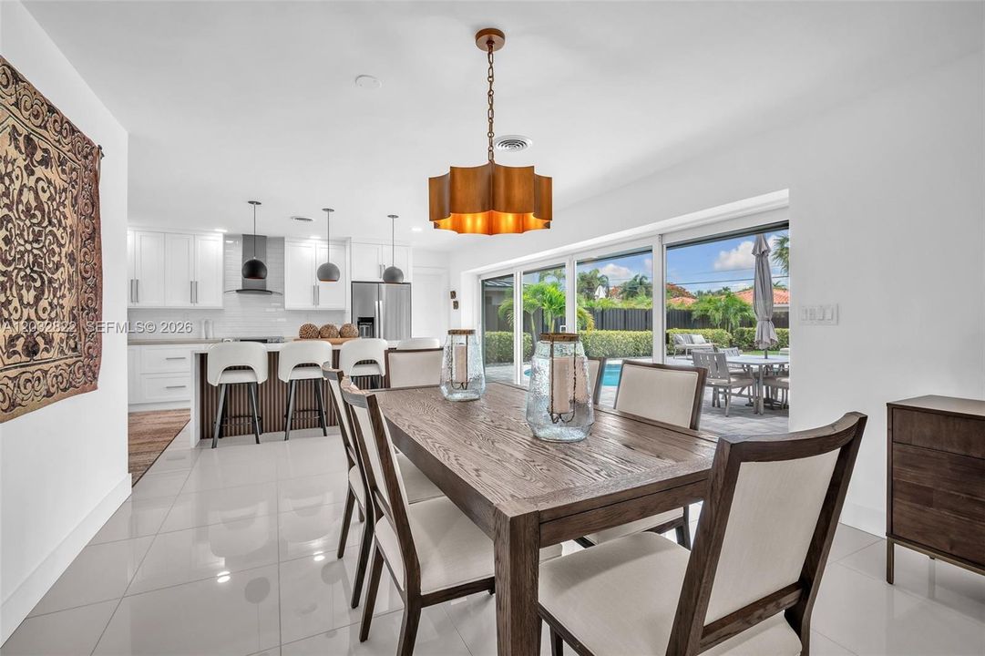 For Sale: $900,000 (3 beds, 2 baths, 1919 Square Feet)