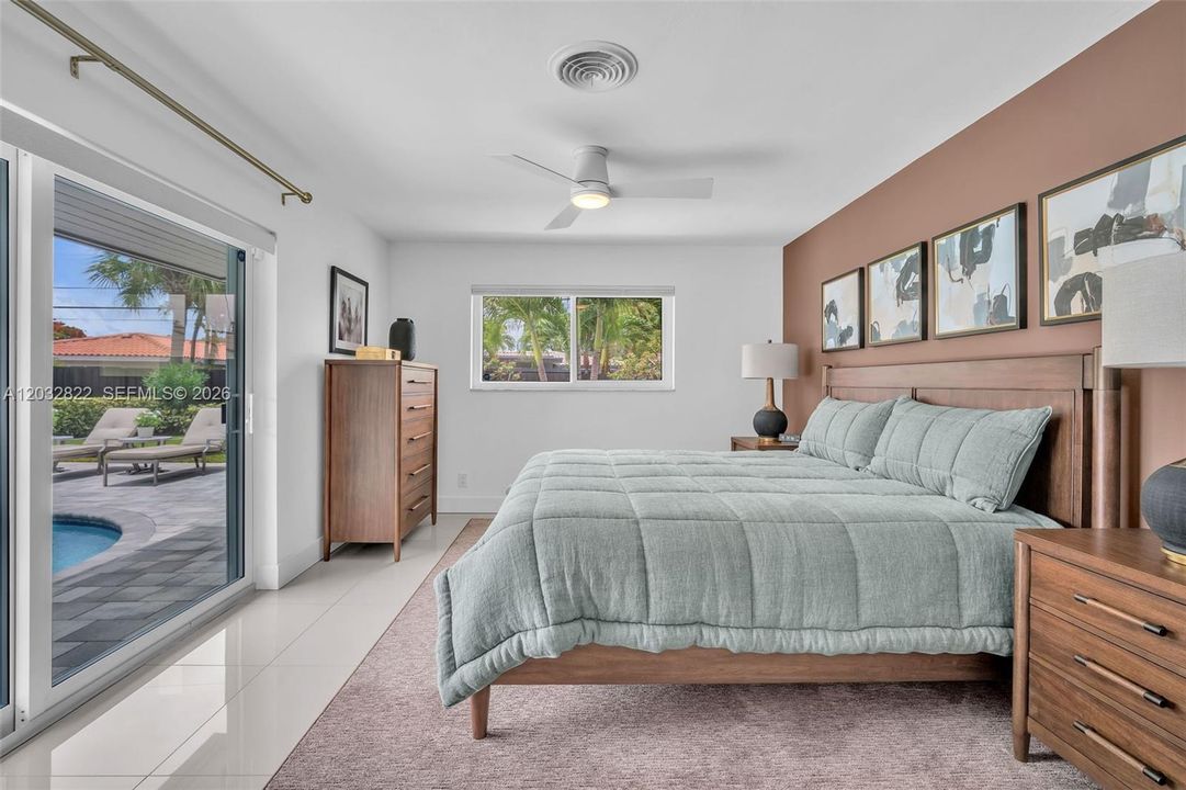 For Sale: $900,000 (3 beds, 2 baths, 1919 Square Feet)